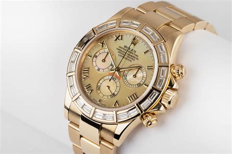 Rolex 116568 Cosmograph Daytona 18K Yellow Gold with 